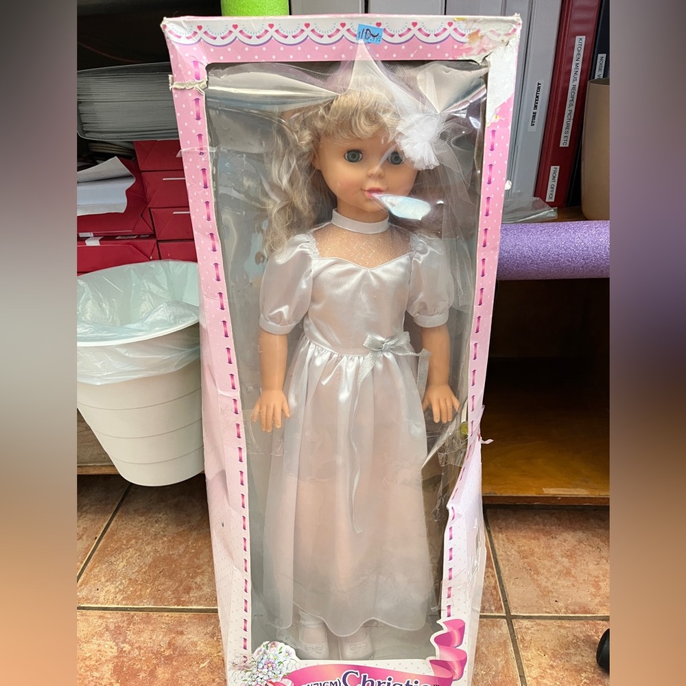 28” (71cm) Christina Doll with White Dress